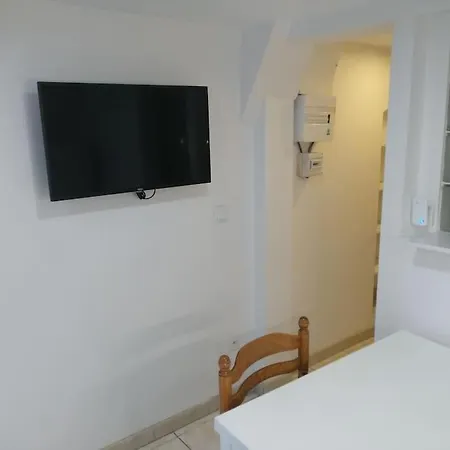 Appartement Aurore En Rez De Jardin Avec Parking Gratuit Vence Exterior photo