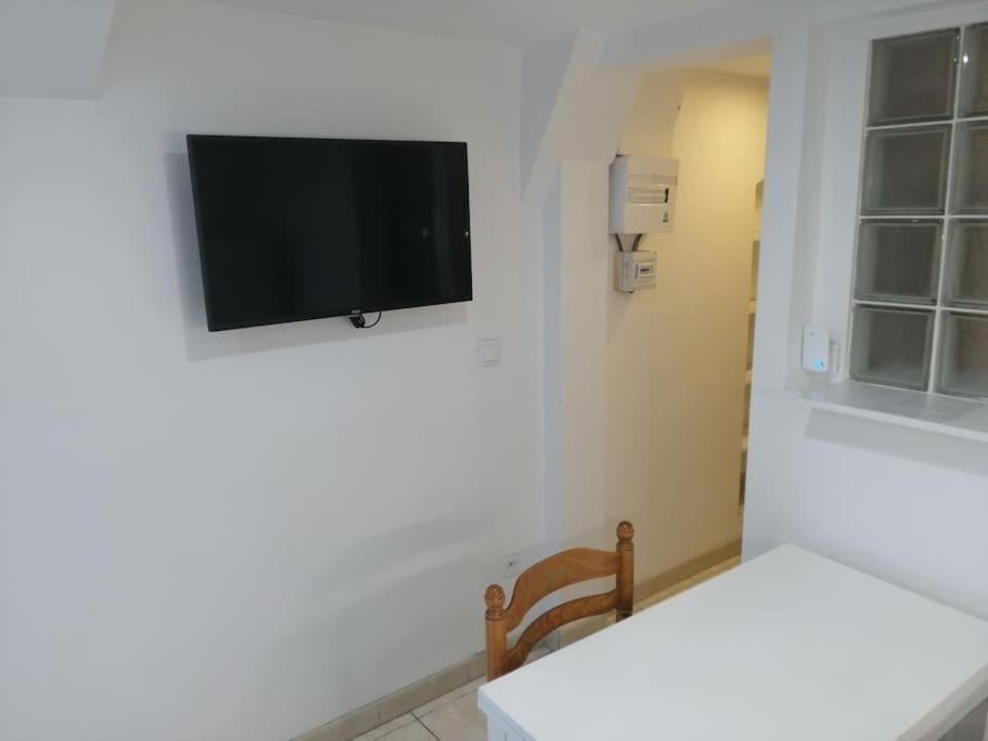 Aurore En Rez De Jardin Avec Parking Gratuit * Vence